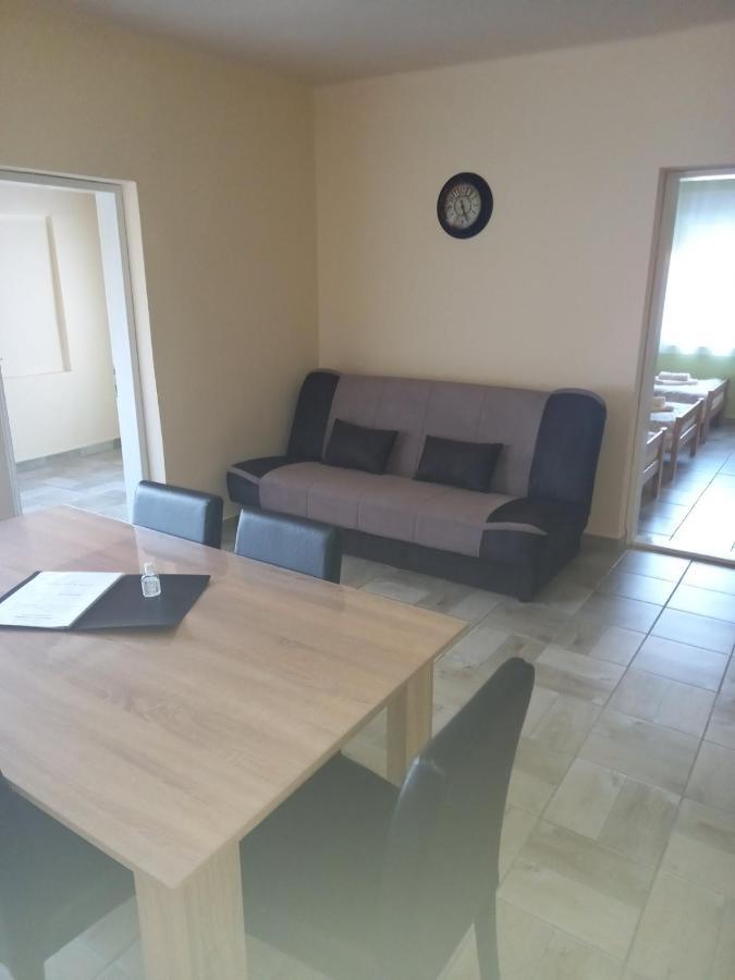 Апартаменты Apartman Fiva Pacir Экстерьер фото