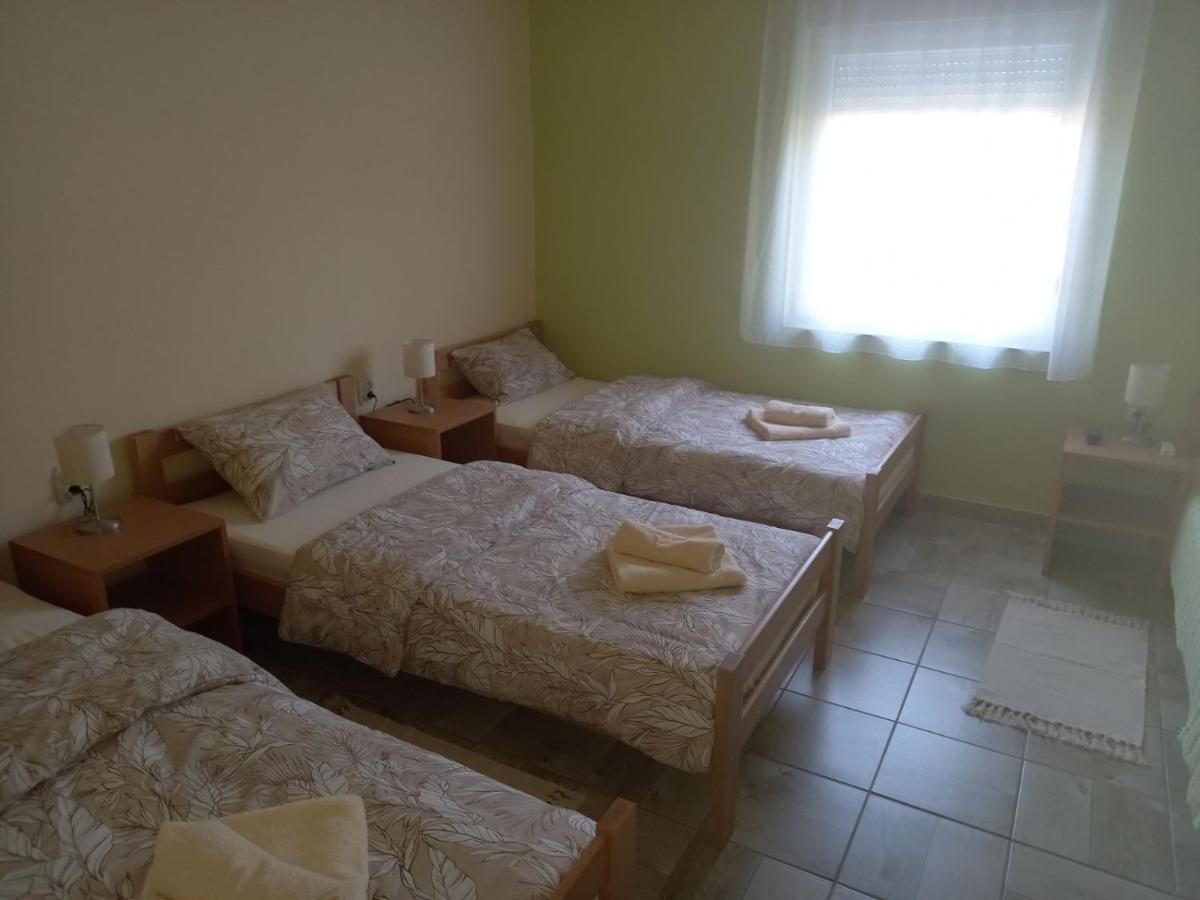 Апартаменты Apartman Fiva Pacir Экстерьер фото